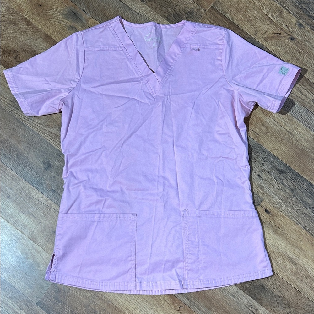 Butter Soft Light Pink Scrub top and bottom set.  Size S
